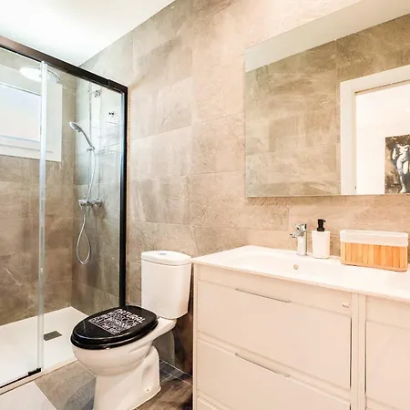 Cozy Ground-floor 2br Steps From Playa Mar