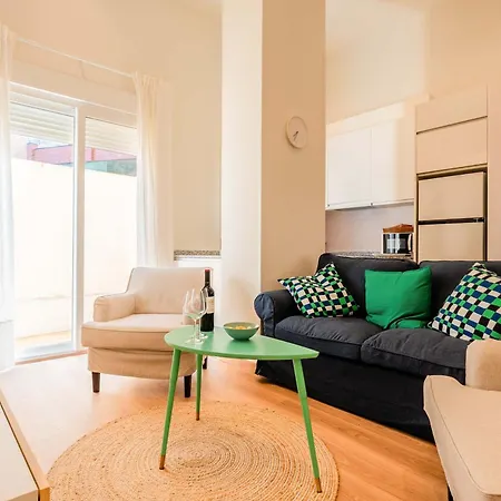 Cozy Ground-floor 2br Steps From Playa Mar Torremolinos